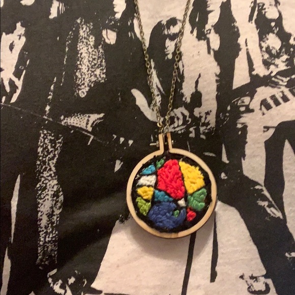 Unique embroidery necklace - Picture 3 of 3